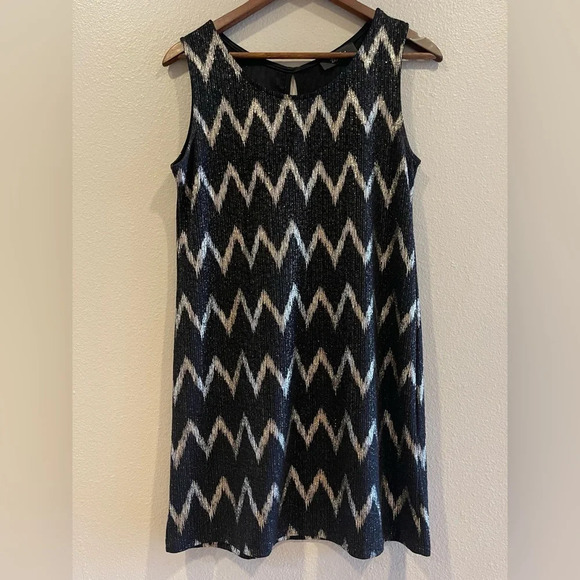 Zouk: Black and Gold Shimmer Chevron‎ Mini Dress Size Large - Picture 1 of 8
